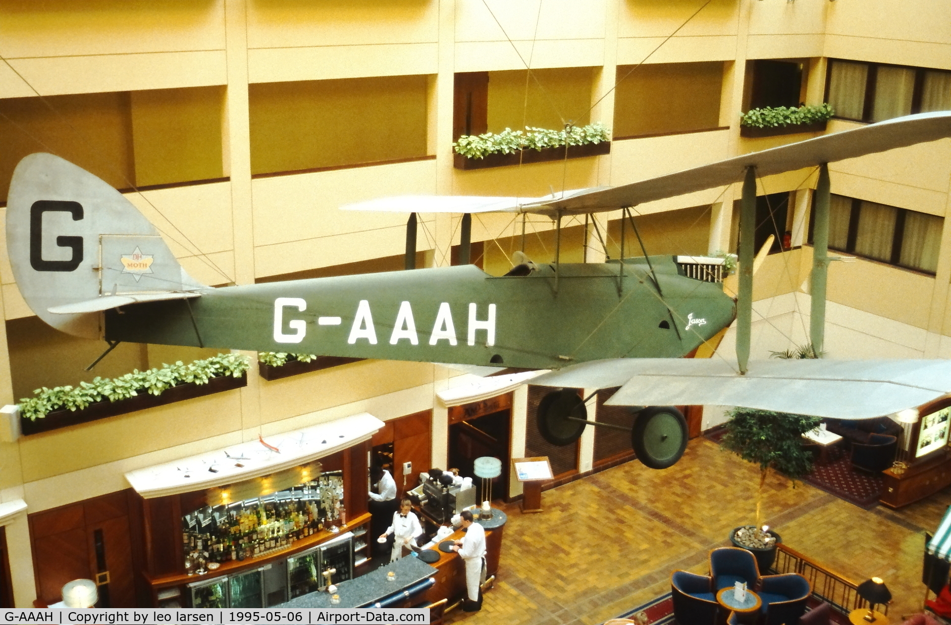 G-AAAH, 1928 De Havilland DH.60G Gipsy Moth C/N 804, Hotel Hilton 6.5.1995