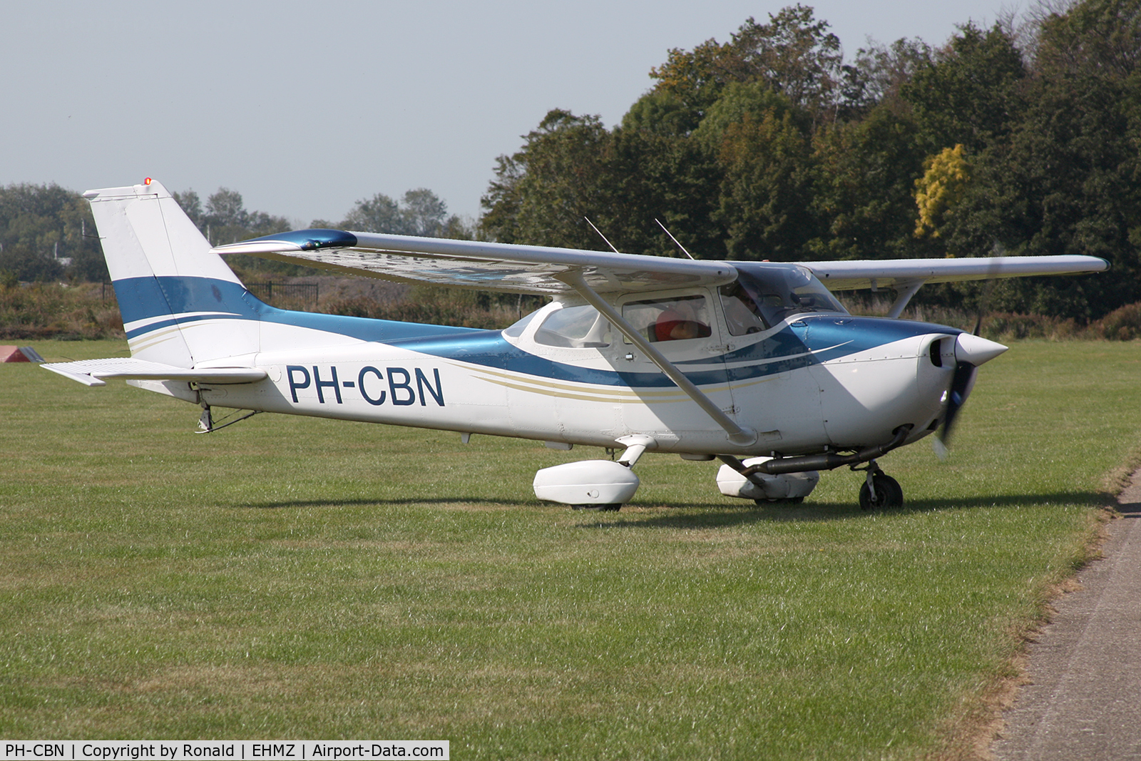 PH-CBN, 1980 Reims F172N Skyhawk C/N 1985, at ehmz