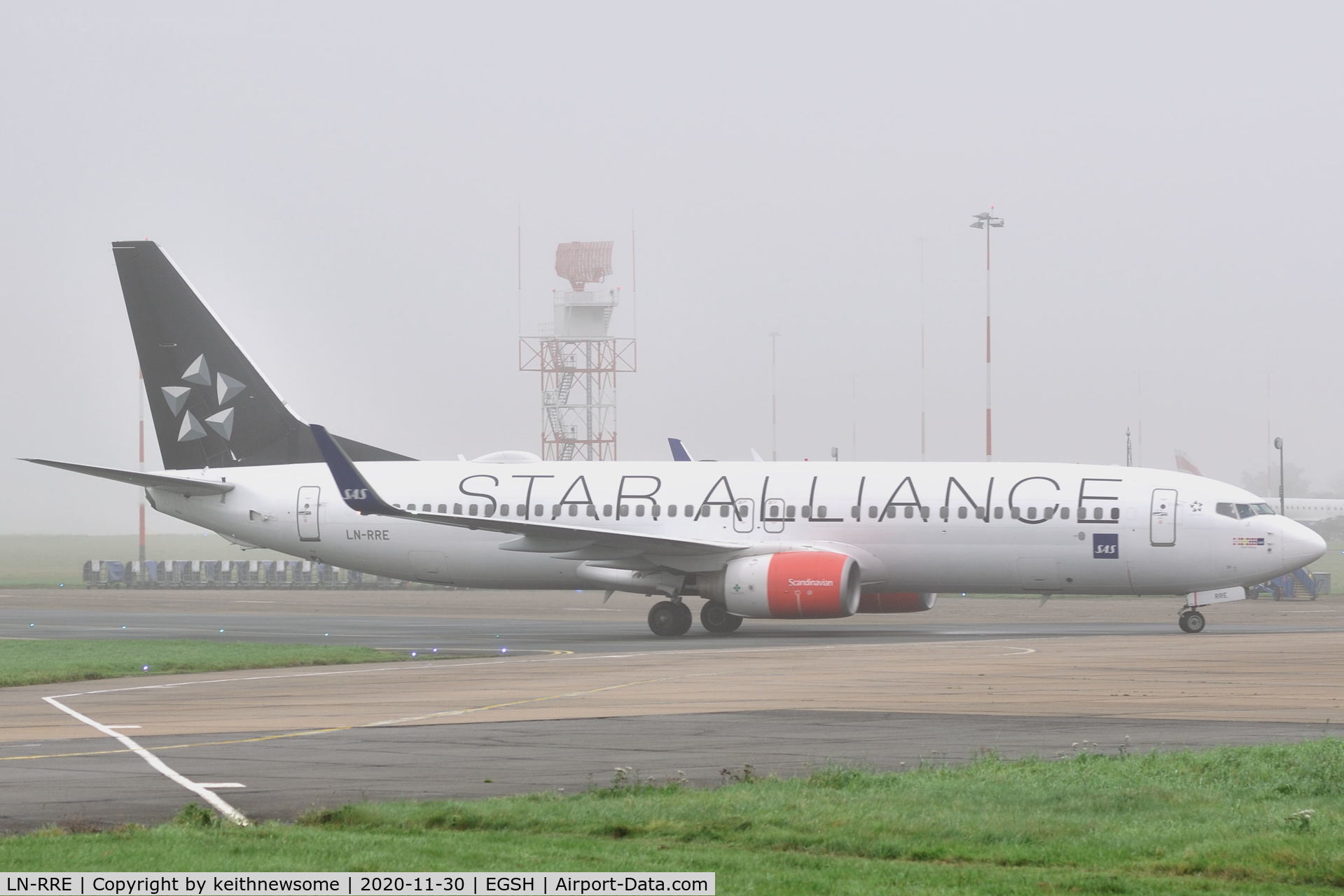 LN-RRE, 2008 Boeing 737-85P C/N 35706, Misty morning arrival at Norwich from Oslo.
