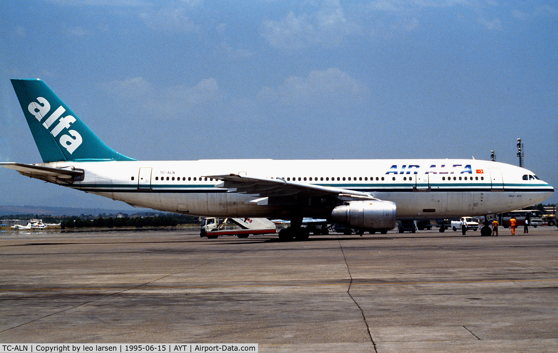 TC-ALN, 1978 Airbus A300B4-2C C/N 065, Antalya 15.6.1995