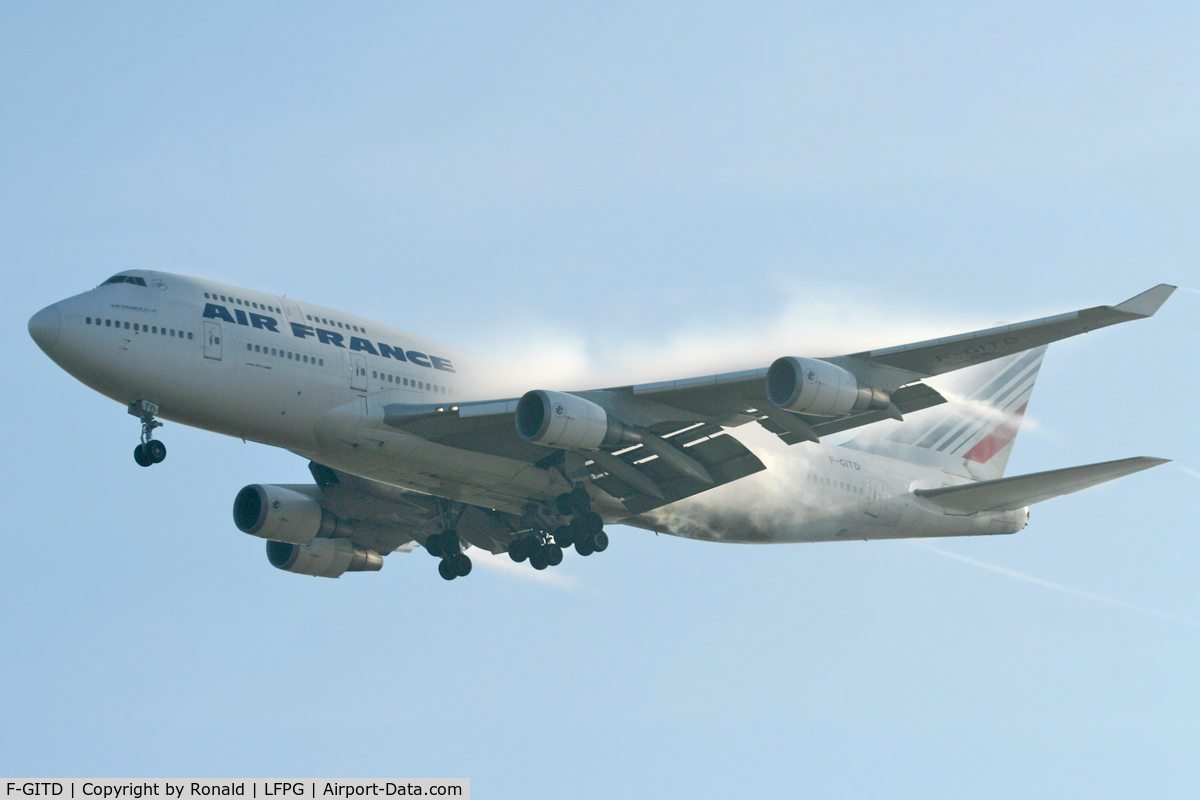 F-GITD, 1992 Boeing 747-428 C/N 25600, at cdg