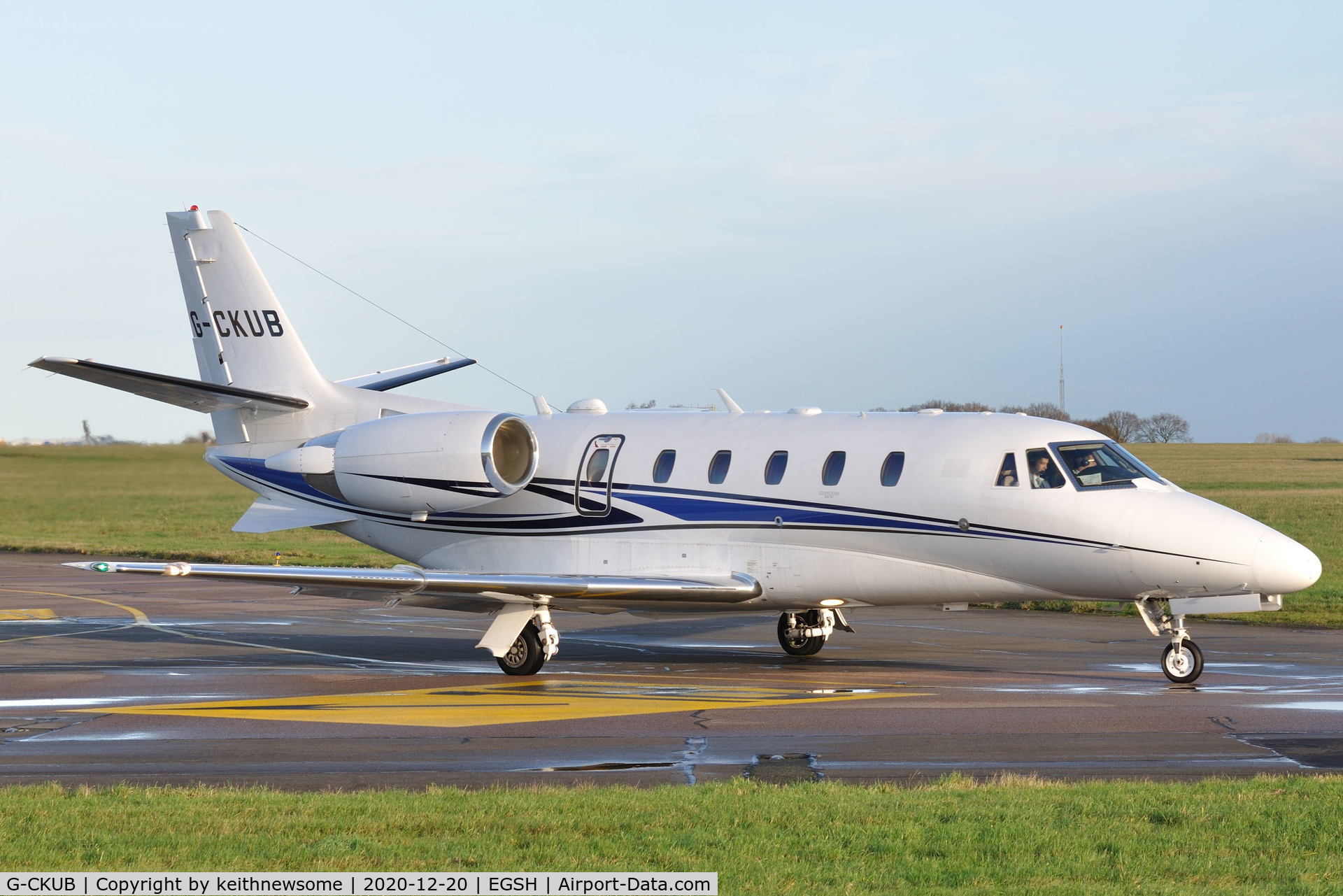 G-CKUB, 2014 Cessna 560XL Citation XLS+ C/N 560-6169, Leaving Norwich for Sion, Switzerland.