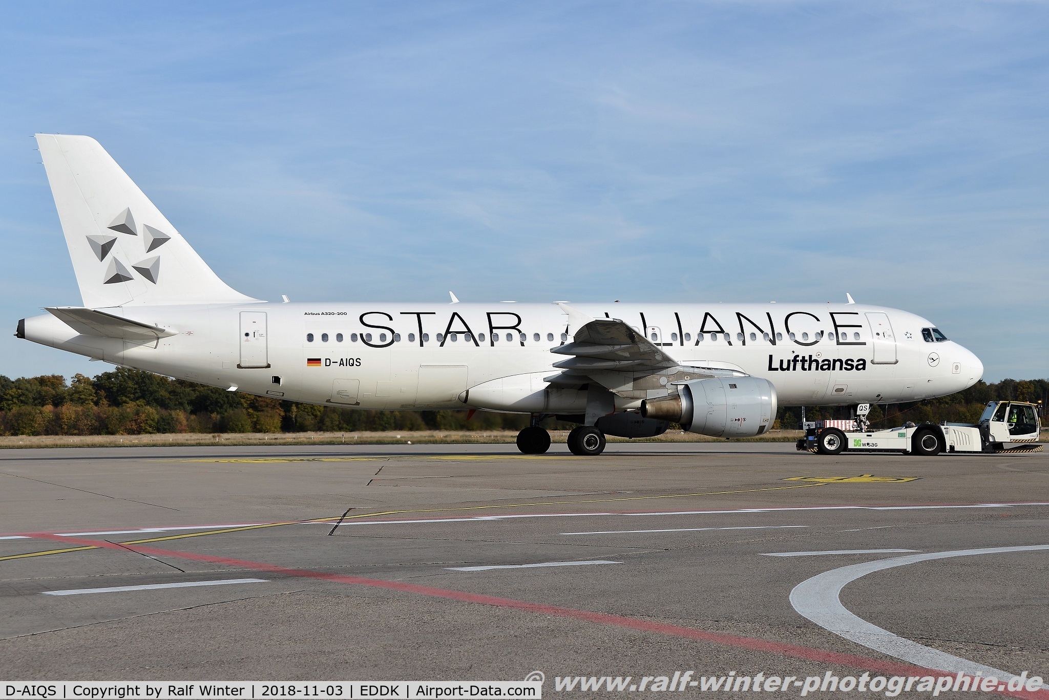 D-AIQS, 1993 Airbus A320-211 C/N 401, Airbus A320-211 - LH DLH Lufthansa 'Quedlingburg' 'Star Alliance' - 401 - D-AIQS - 03.11.2018 - CGN