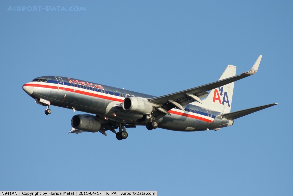 N941AN, 2000 Boeing 737-823 C/N 29534, TPA spotting 2011