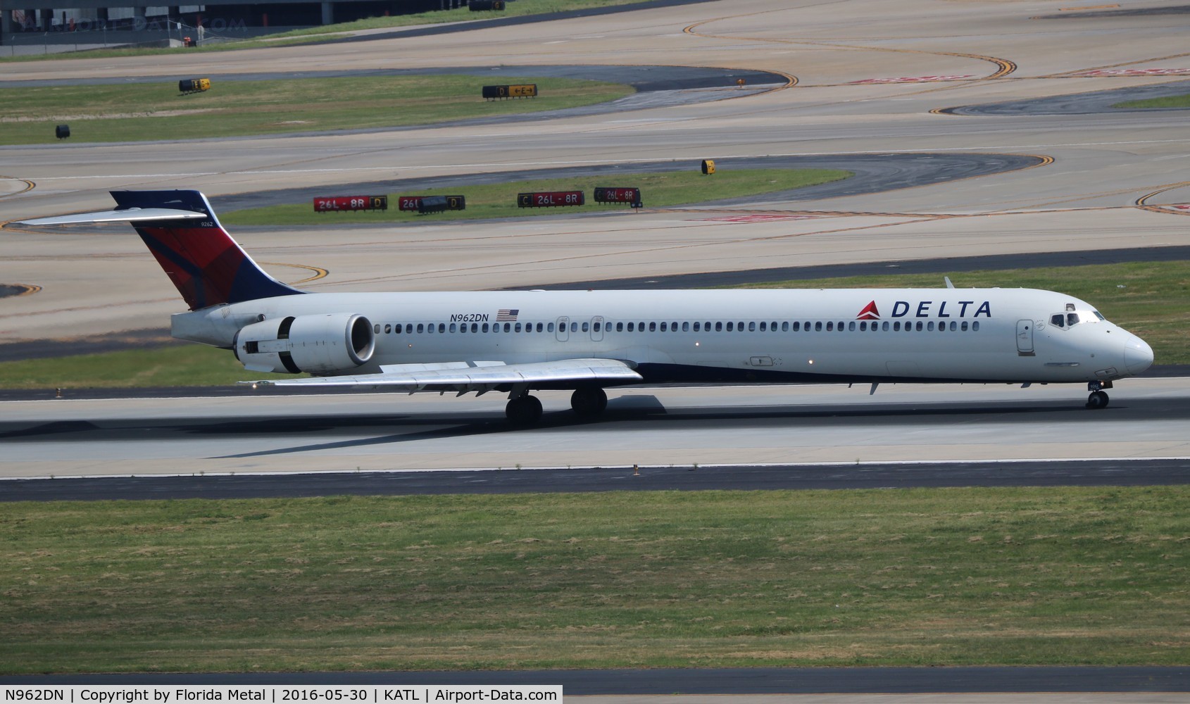 N962DN, McDonnell Douglas MD-90-30 C/N 53532, ATL spotting 2016