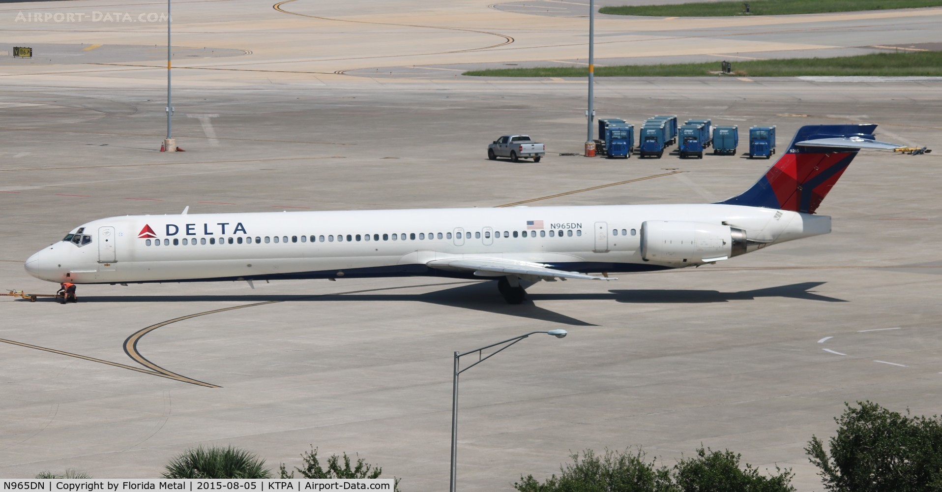 N965DN, 2001 McDonnell Douglas MD-90-30 C/N 60002, TPA spotting 2015