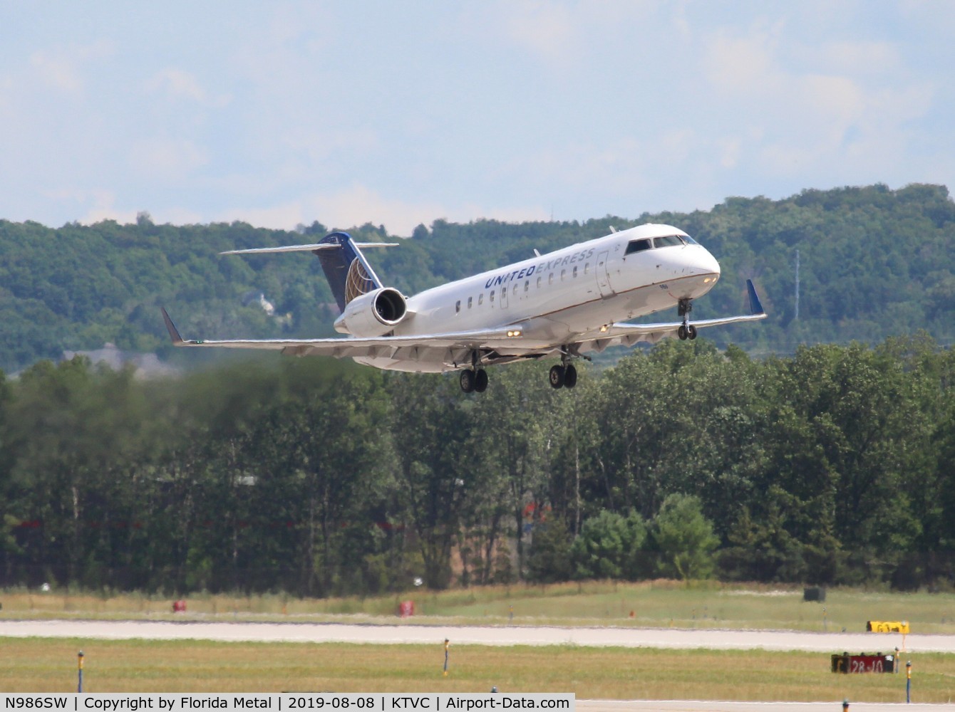 N986SW, 2004 Bombardier CRJ-200ER (CL-600-2B19) C/N 7967, TVC O.M.A. 2019