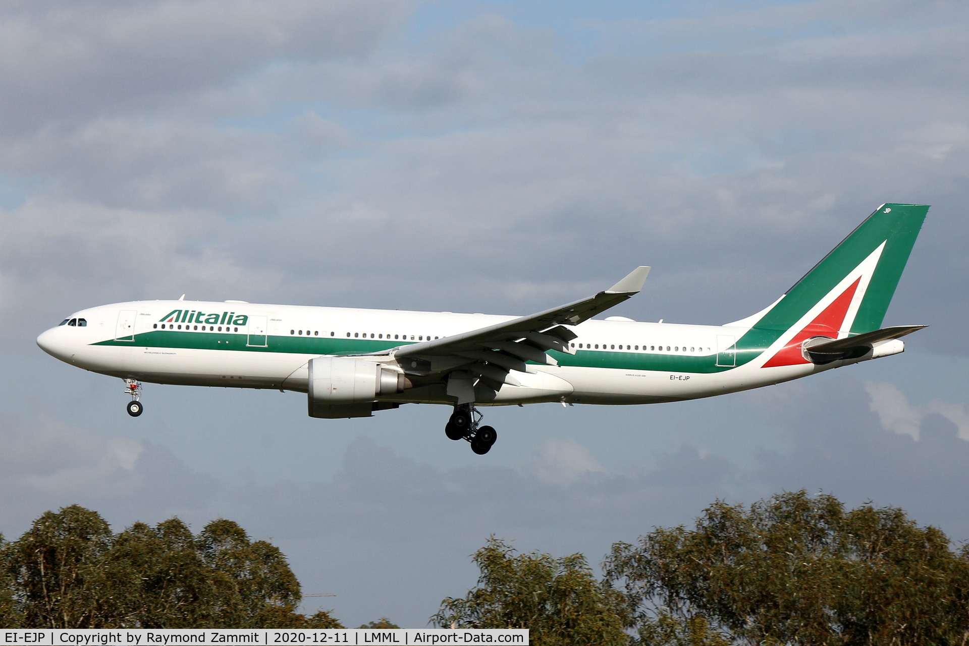 EI-EJP, 2012 Airbus A330-202 C/N 1354, A330 EI-EJP Alitalia