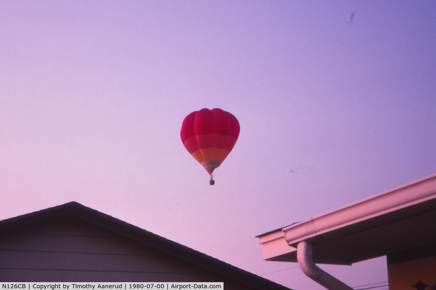 N126CB, 1977 Cameron Balloons V-56 C/N 324, Floating past my house in Champlin, MN.  Scanned from slide, dated July 1980