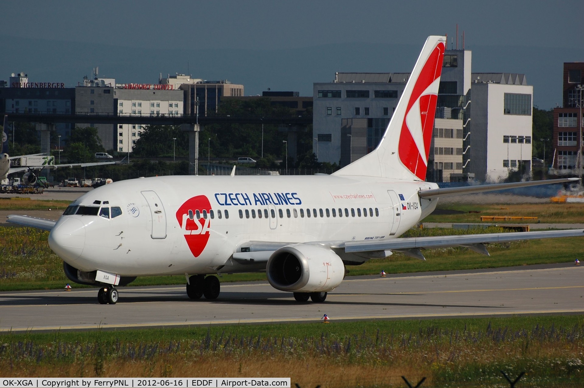 OK-XGA, 1992 Boeing 737-55S C/N 26539, CSA B735 taxying for departure