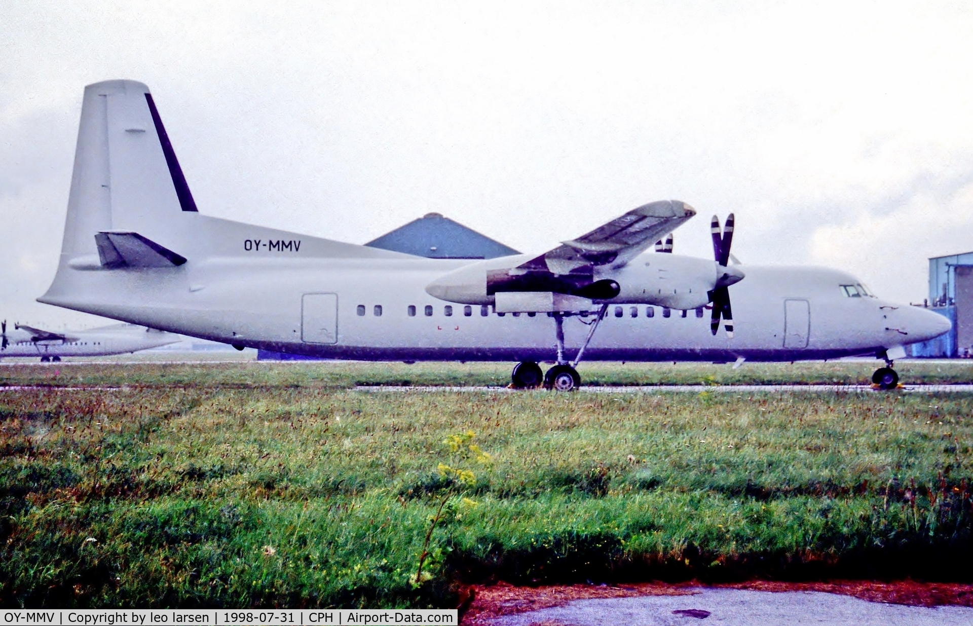 OY-MMV, 1989 Fokker 50 C/N 20154, Copenhagen 31.7.1998