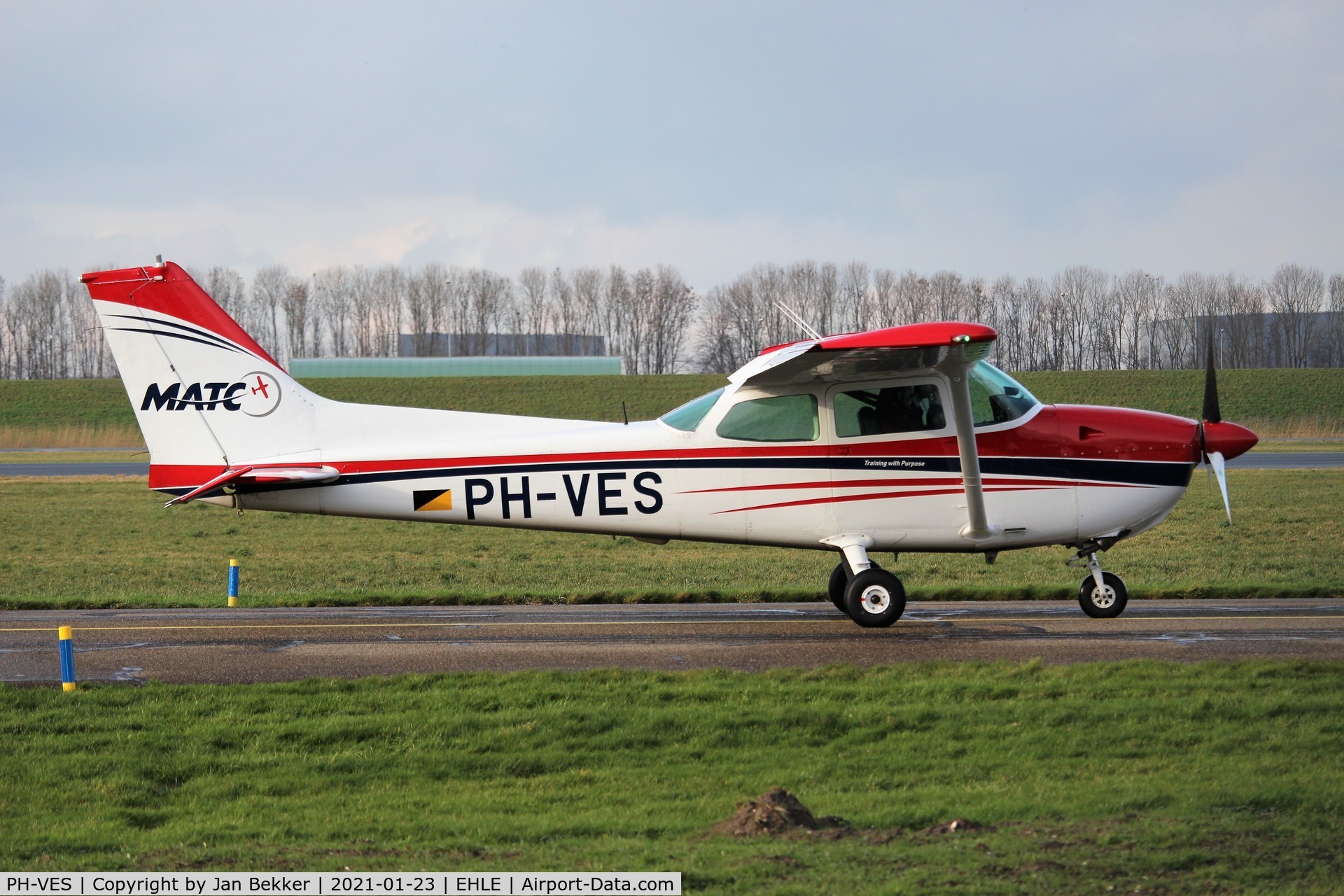 PH-VES, Reims F172P C/N 2063, Lelystad Airport