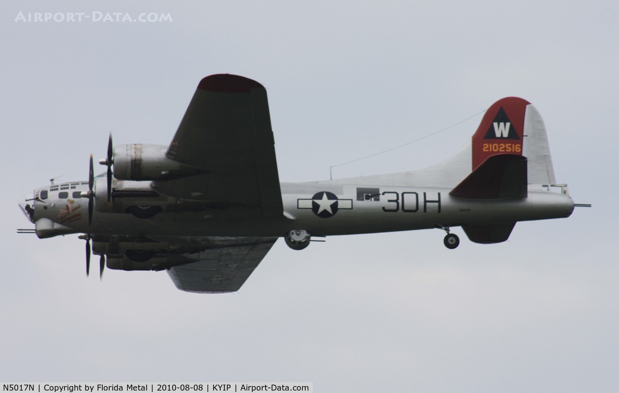 N5017N, 1944 Lockheed/Vega (Boeing) B-17G-105-VE Flying Fortress C/N 8649, TOM YIP 2010