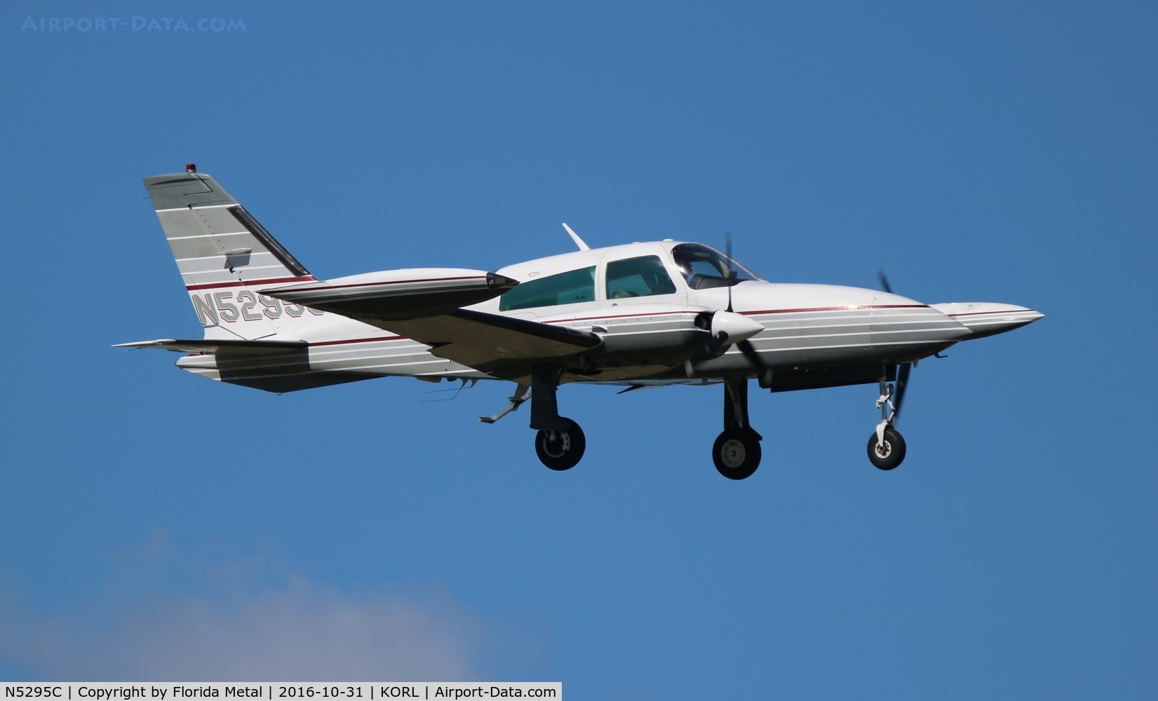 N5295C, 1978 Cessna T310R C/N 310R1536, NBAA ORL 2016