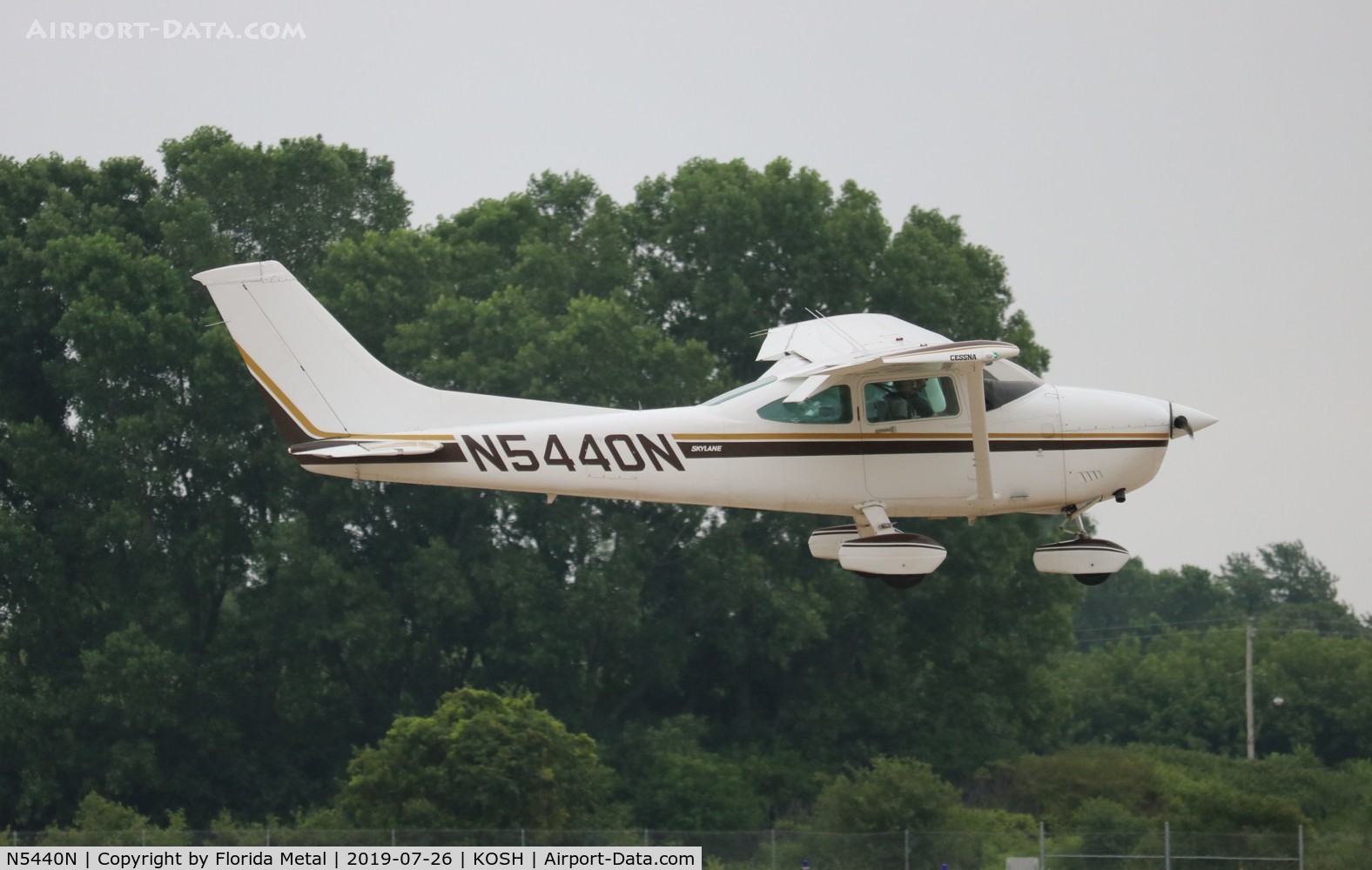N5440N, 1980 Cessna 182R Skylane C/N 18267716, EAA OSH 2019