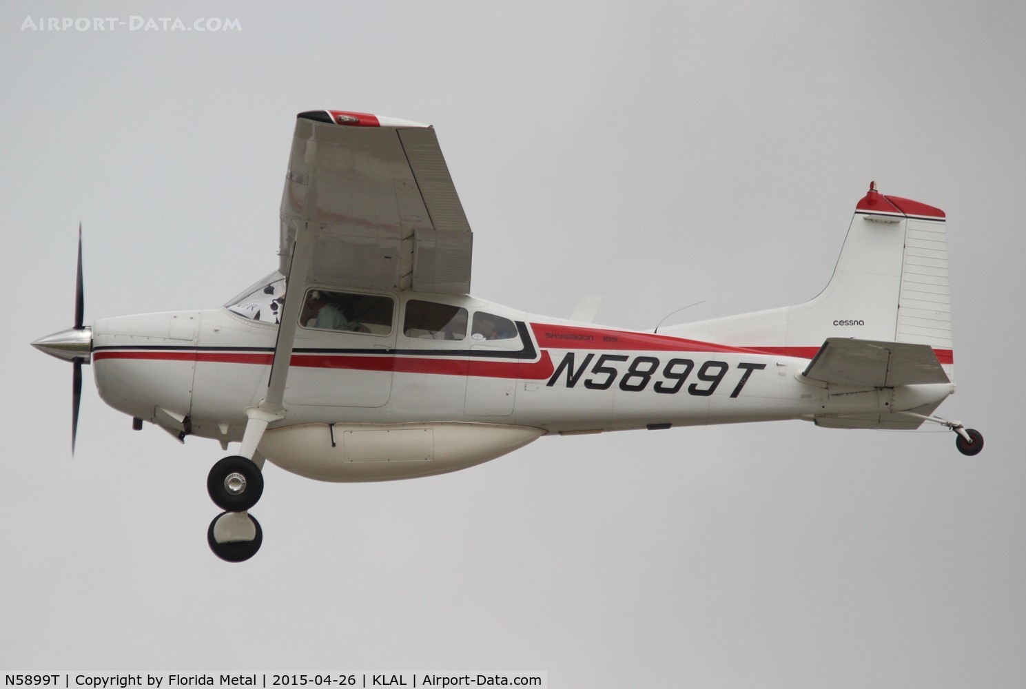 N5899T, 1965 Cessna 185D Skywagon C/N 1850799, SNF LAL 2015