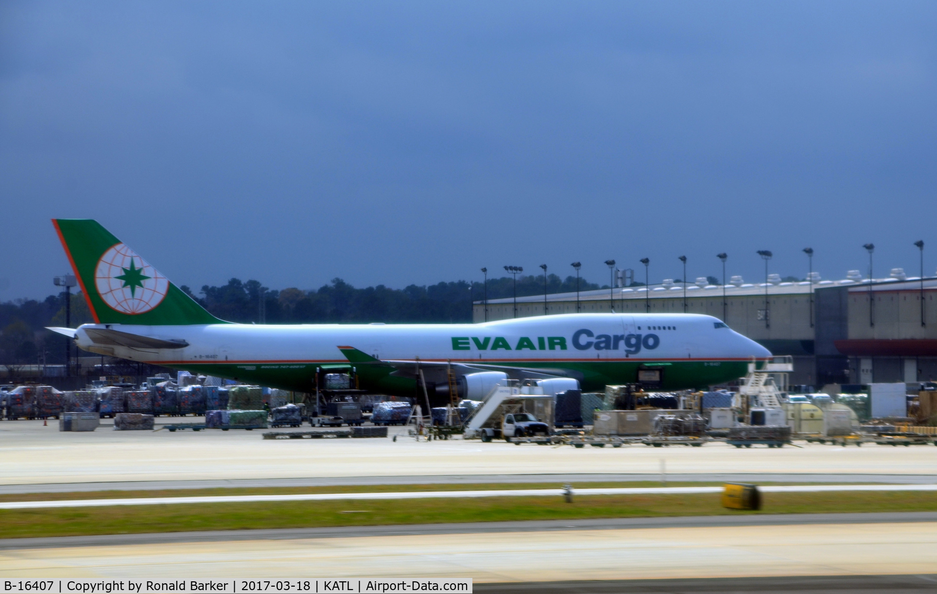 B-16407, 1995 Boeing 747-45E(BDSF) C/N 27899, Cargo ramp Atlanta