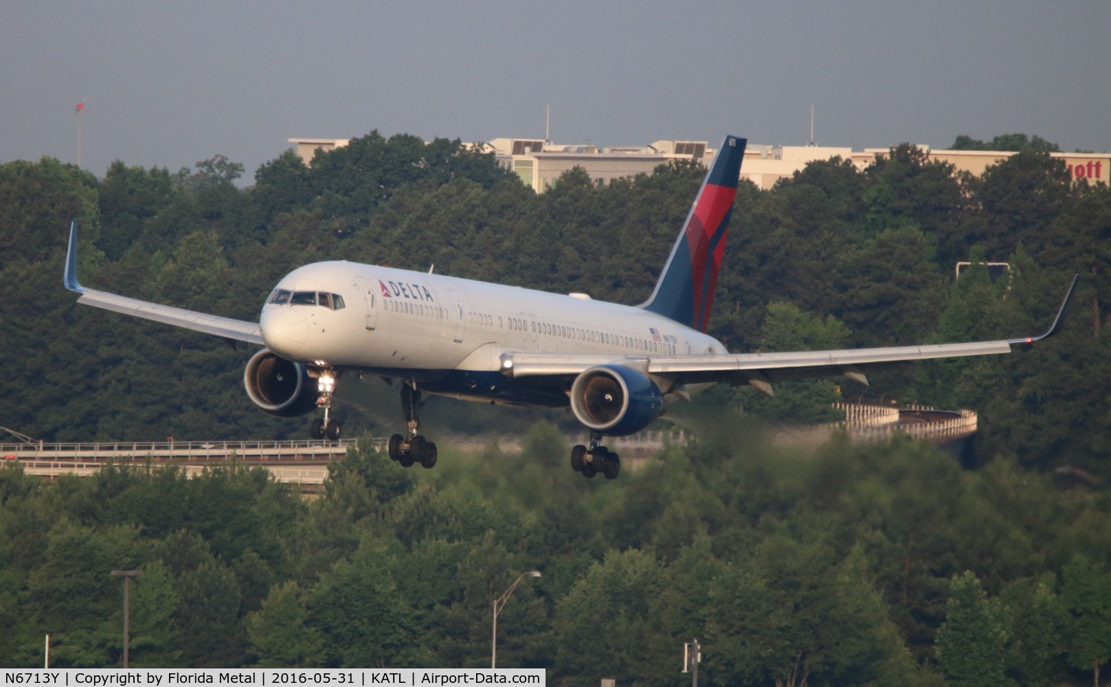 N6713Y, 2000 Boeing 757-232 C/N 30777, ATL Spotting 2016