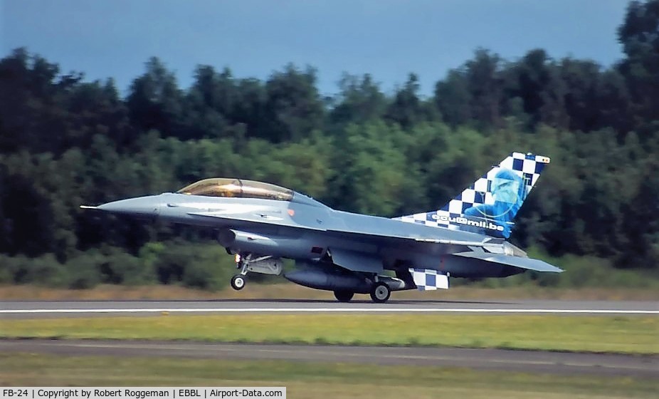 FB-24, General Dynamics F-16BM Fighting Falcon C/N 6J-24, OPEN DAY.15 YEARS OCU.