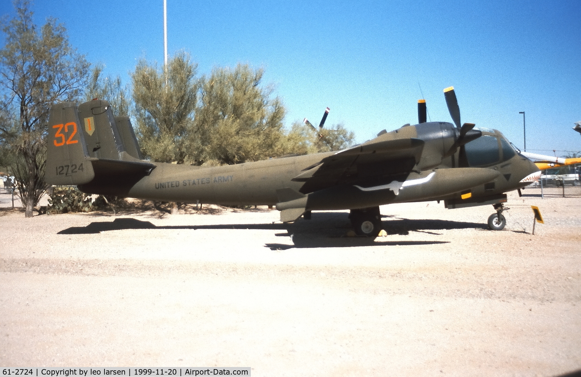 61-2724, 1961 Grumman OV-1C Mohawk C/N 67C, Pima Air Museum 20.11.1999