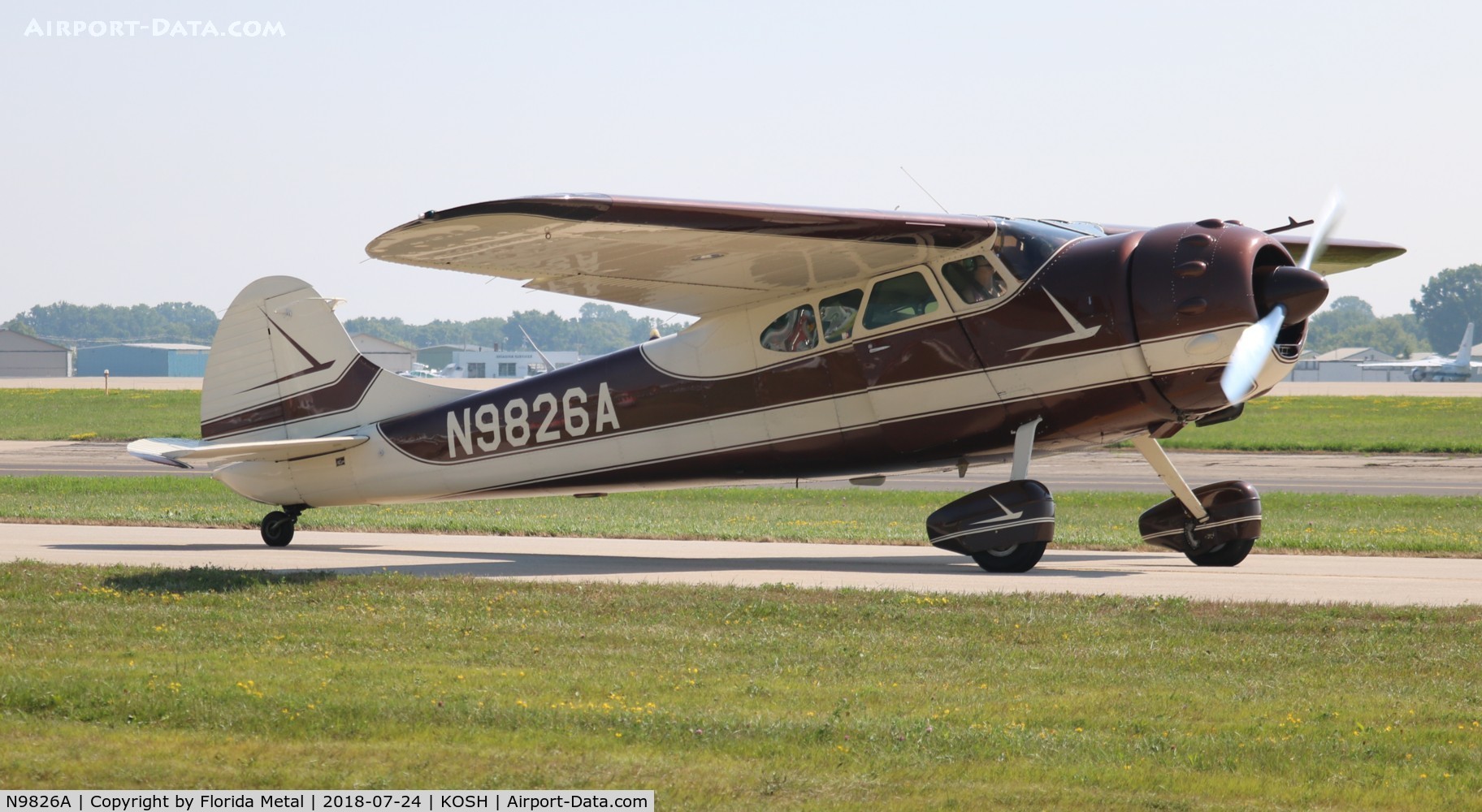 N9826A, 1950 Cessna 195 C/N 7505, EAA OSH 2018