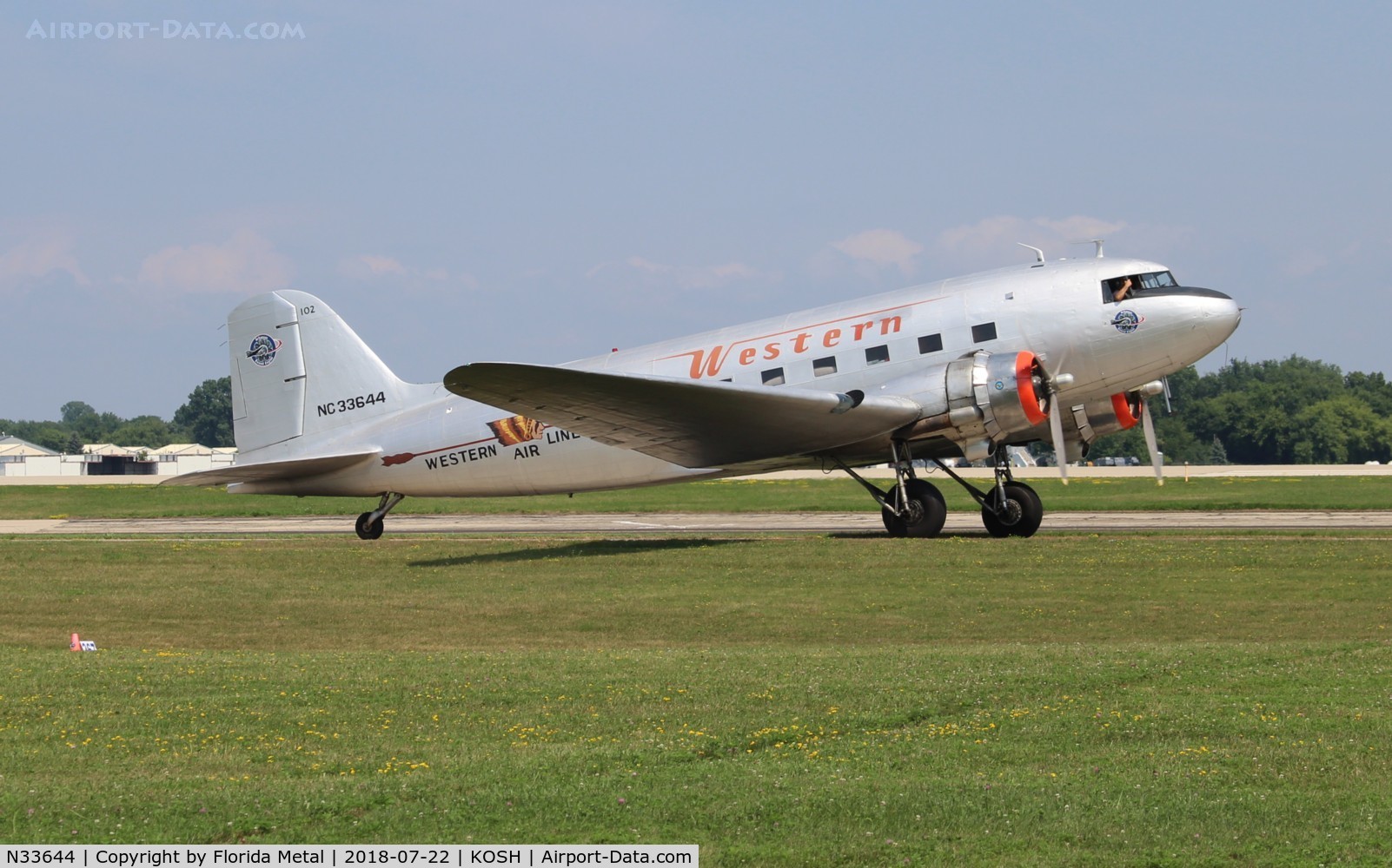 N33644, 1941 Douglas DC-3 C/N 4123, EAA OSH 2018