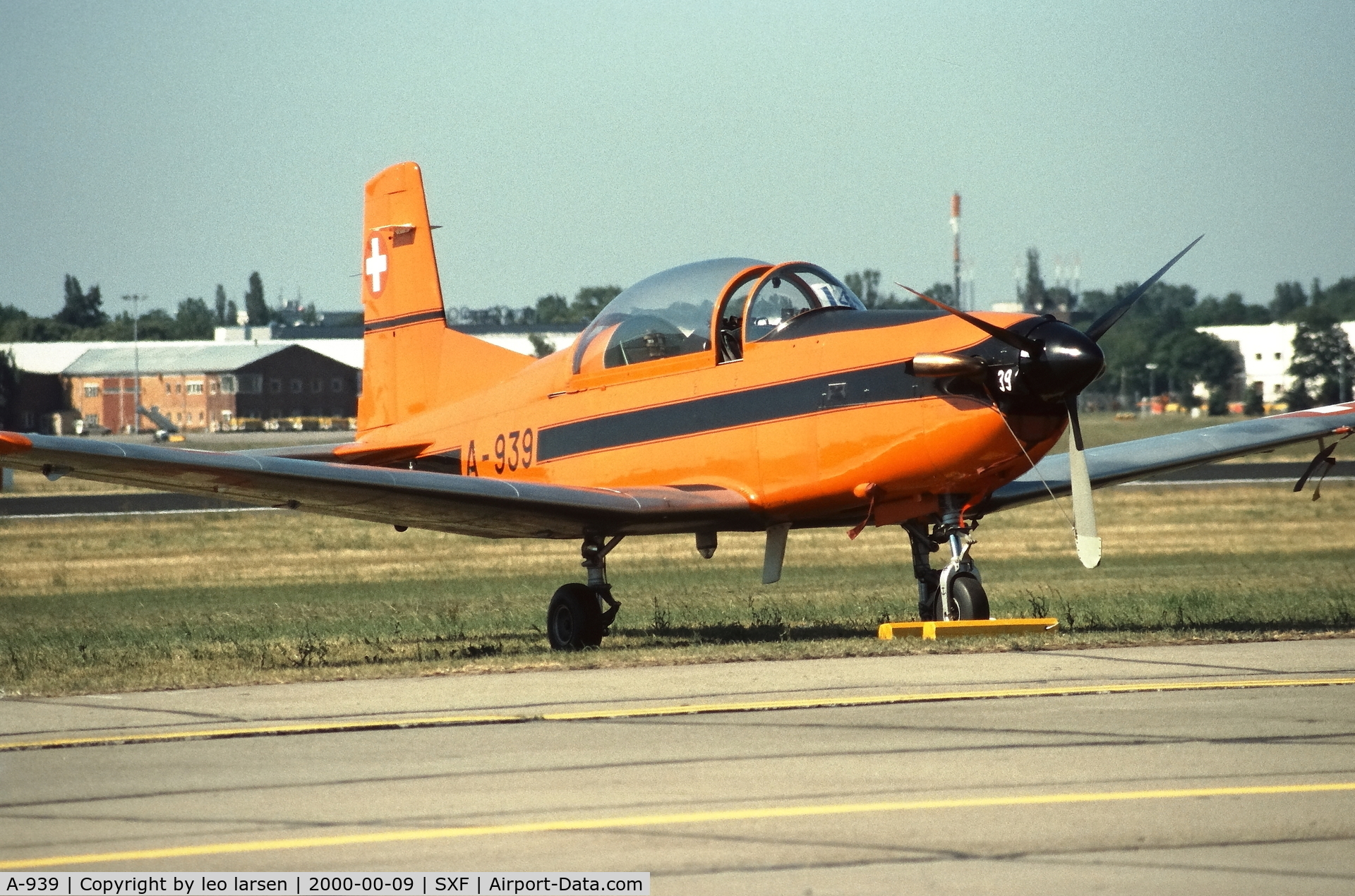 A-939, Pilatus PC-7 Turbo Trainer C/N 347, Berlin ILA 9.6.2000