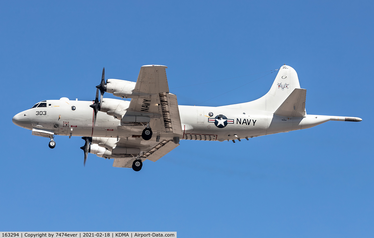 163294, Lockheed P-3C Orion C/N 285G-5823, Bloodhound 303
