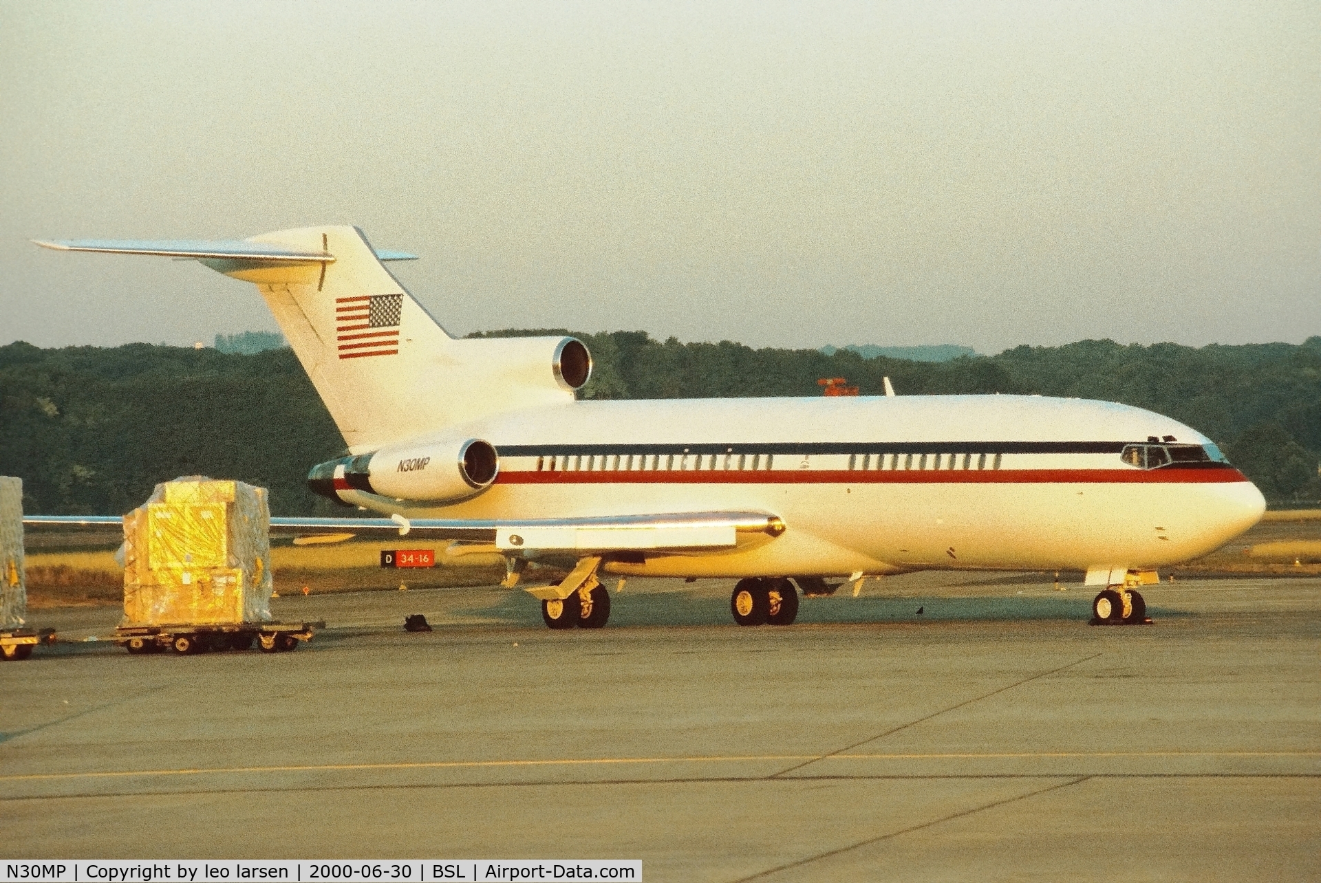 N30MP, 1966 Boeing 727-21 C/N 18998, Basel 30.6.2000