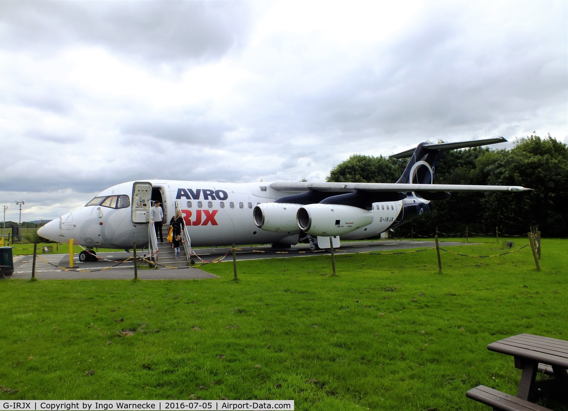 G-IRJX, 2001 British Aerospace Avro 146-RJ100 C/N E3378, BAe 146-RJ100 / Avro RJX at Manchester Airport Viewing Park