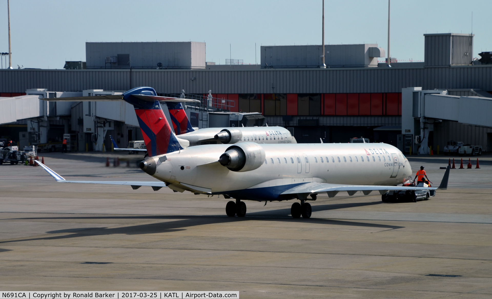 N691CA, 2007 Bombardier CRJ-900ER (CL-600-2D24) C/N 15136, Pushback Atlanta
