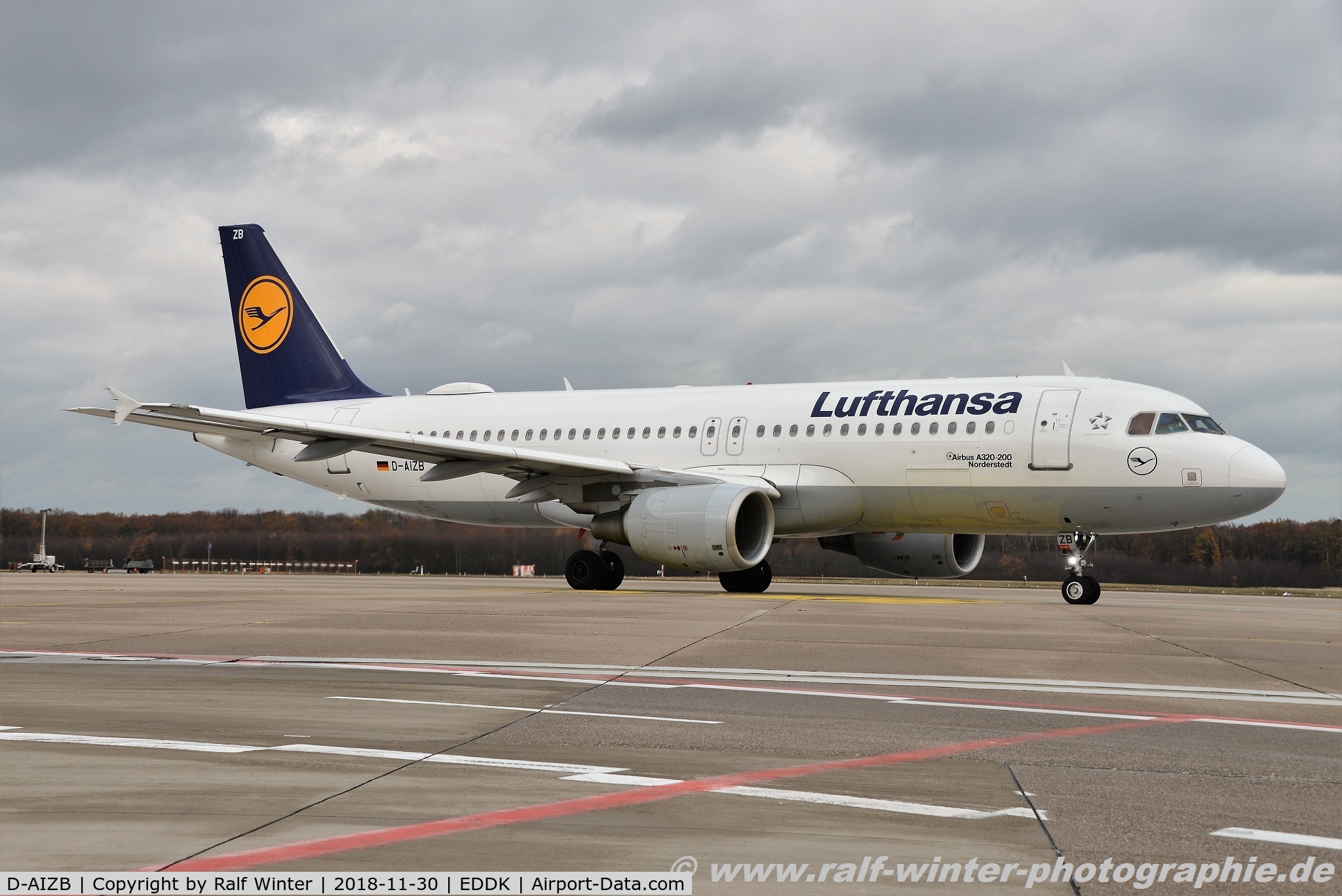 D-AIZB, 2009 Airbus A320-214 C/N 4120, Airbus A320-214 - LH DLH Lufthansa 'Norderstedt' - 4120 - D-AIZB - 30.11.2018 - CGN
