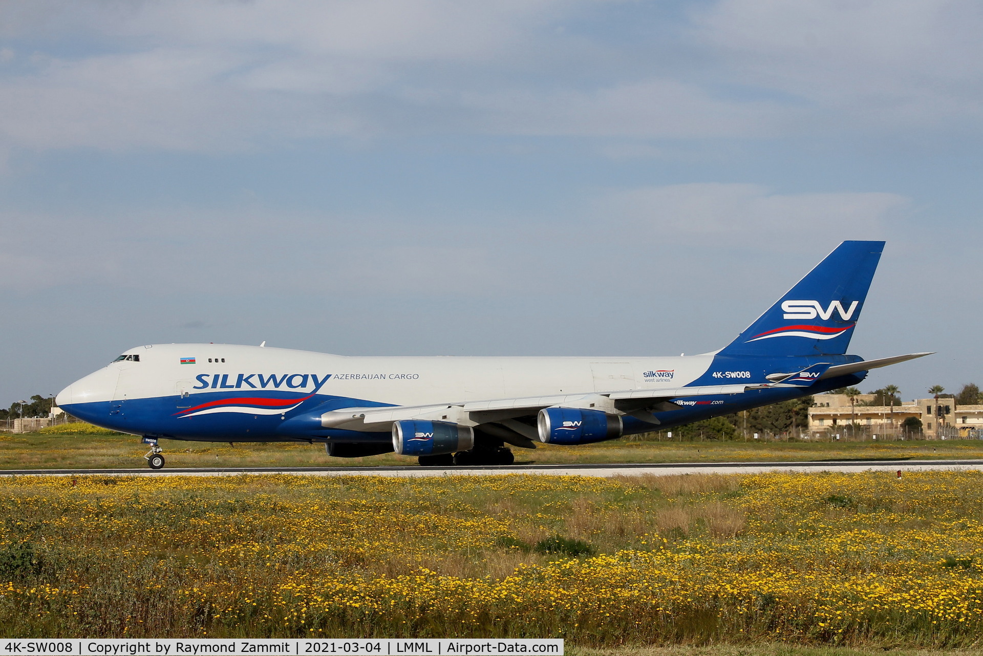 4K-SW008, 1999 Boeing 747-4R7F/SCD C/N 29732, B747 4K-SW008 Silkway West Airlines