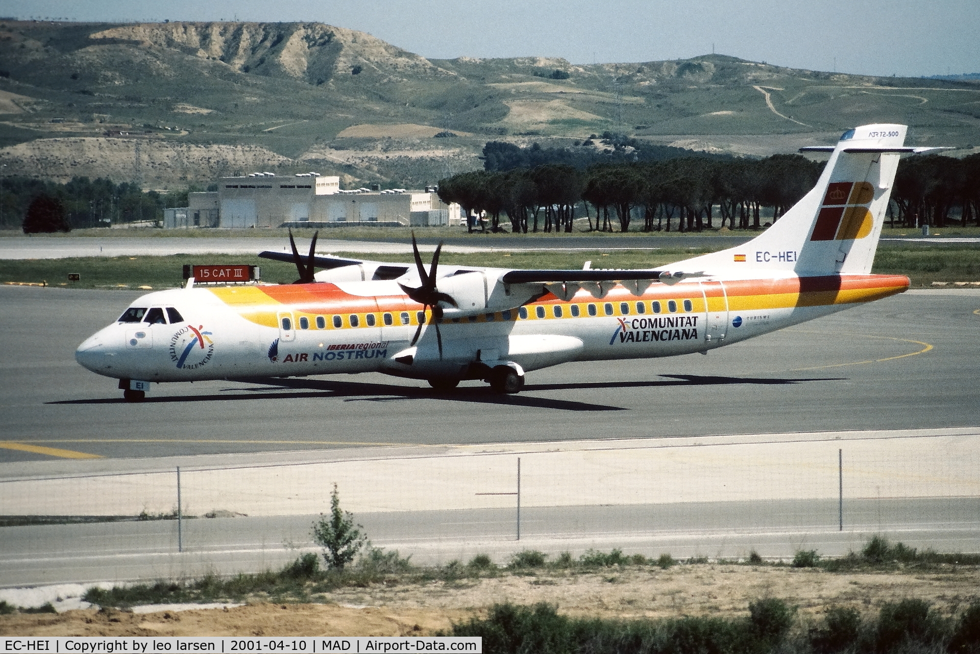 EC-HEI, 1998 ATR 72-212A C/N 570, Madrid 10.4.2001