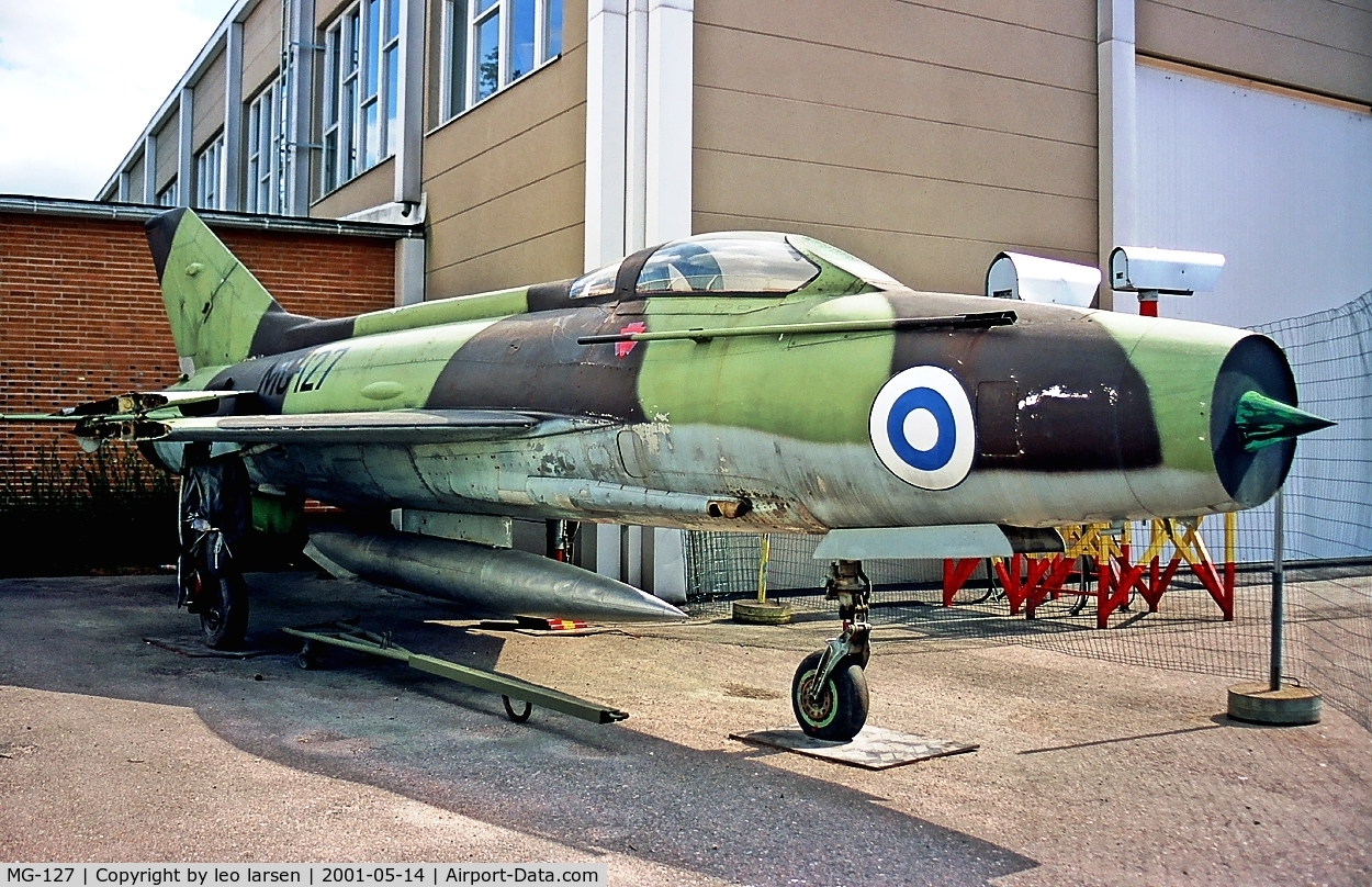 MG-127, 1963 Mikoyan-Gurevich MiG-21bis C/N 741204/012-04, Helsinki Aviation Museum 14.5.2001.ex MG-77