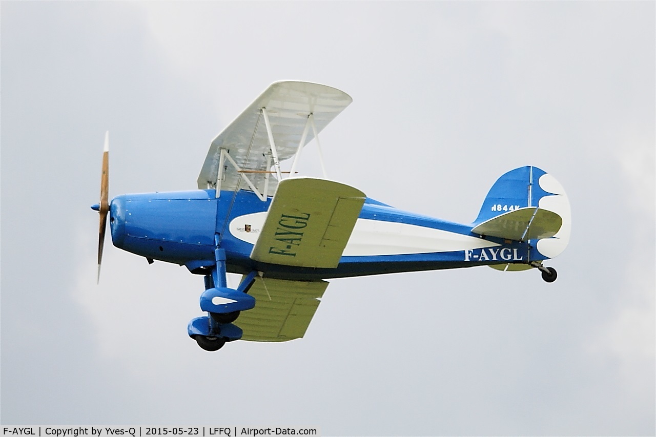F-AYGL, 1930 Great Lakes 2T-1A Sport Trainer C/N 91, Great Lakes 2T-1A Sport Trainer, Take off rwy 28, La Ferté-Alais (LFFQ) Air show 2015