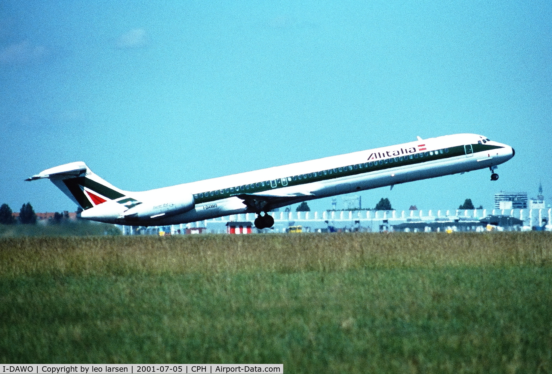 I-DAWO, 1984 McDonnell Douglas MD-82 (DC-9-82) C/N 49195, Copenhagen 5.7.2001