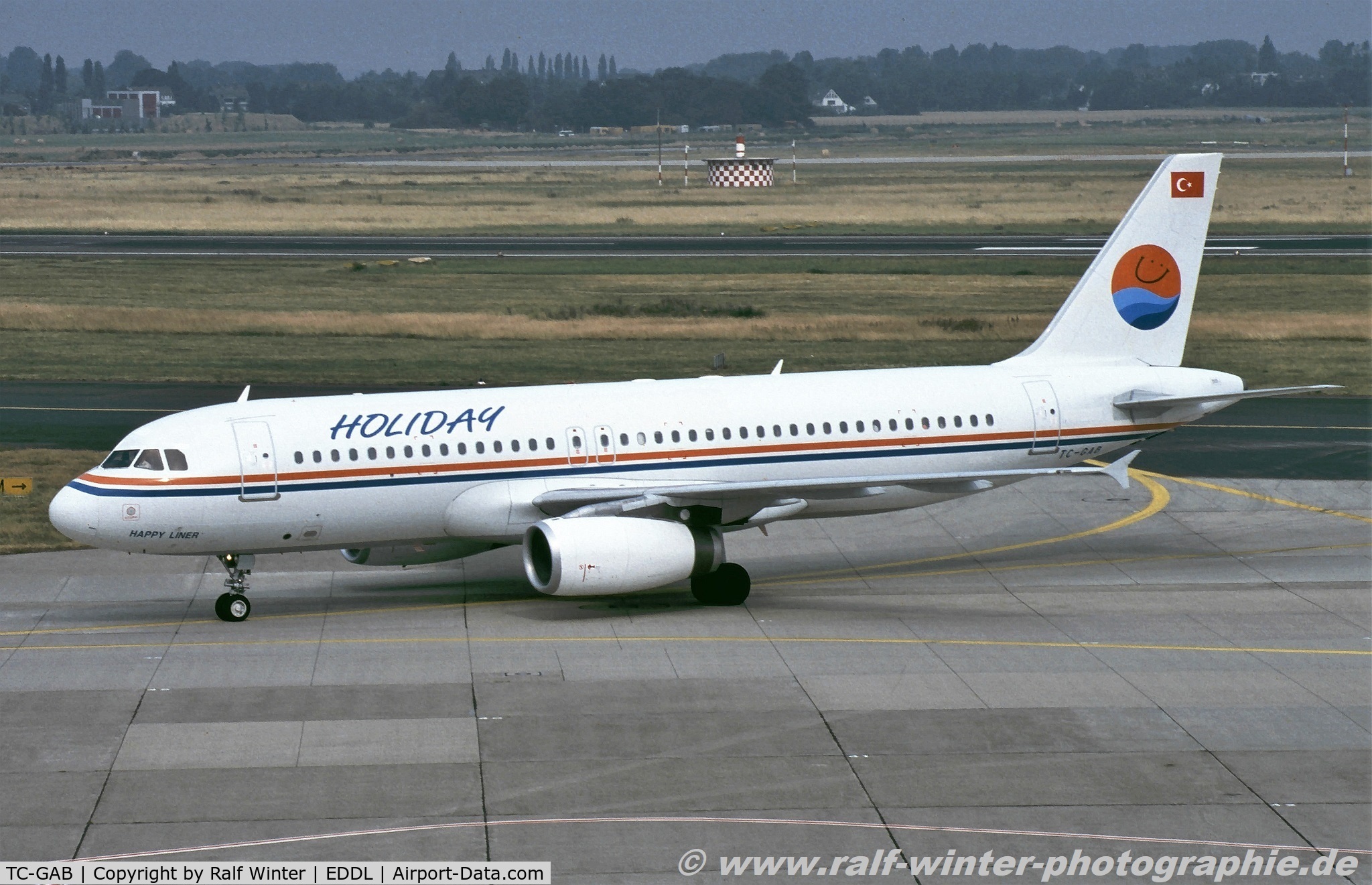 TC-GAB, 1991 Airbus A320-231 C/N 280, Airbus A320-231 5Q HLD Holiday Air - 280 - TC-GAB - 04.1997 - DUS