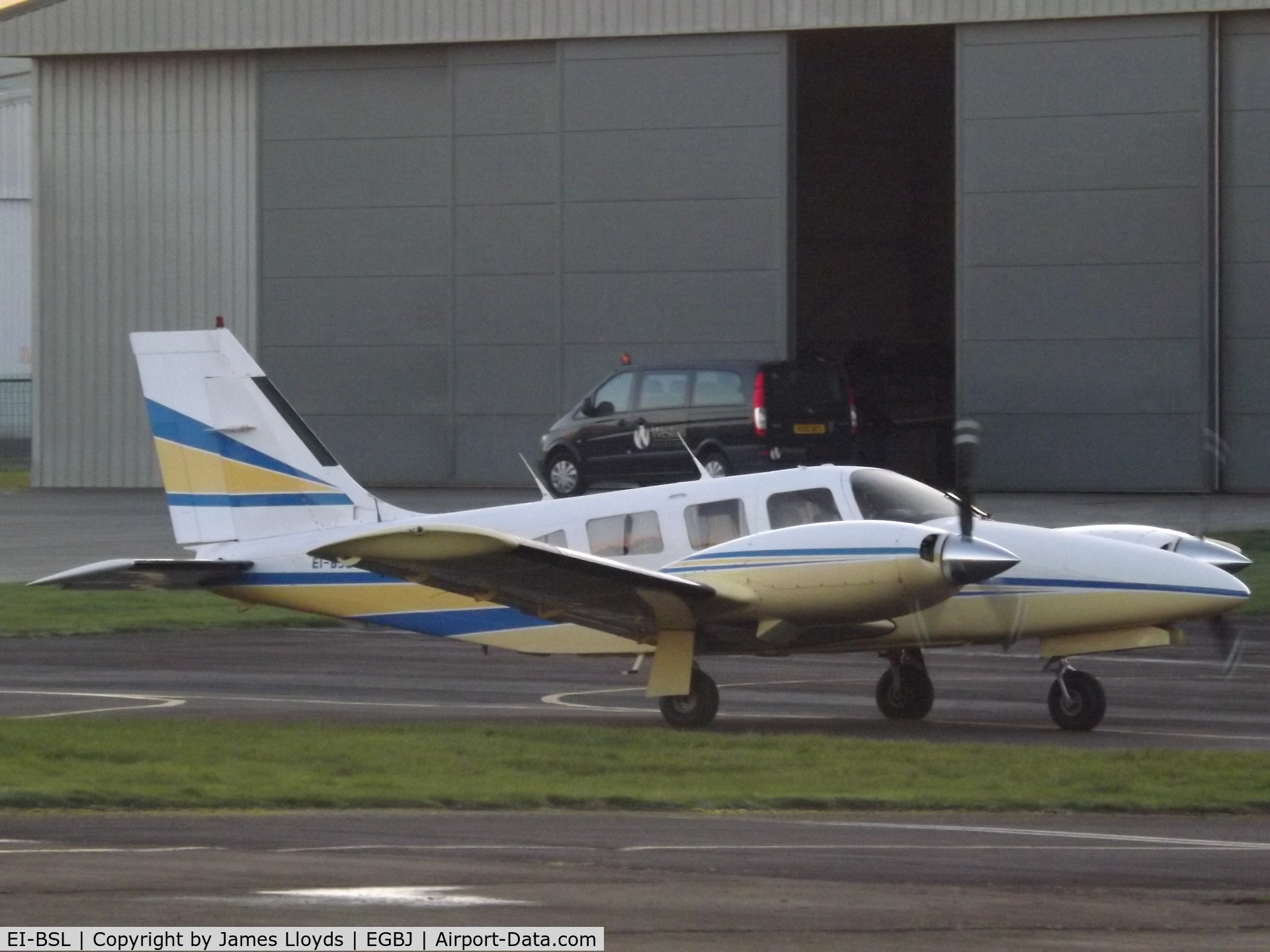 EI-BSL, Piper PA-34-220T Seneca III C/N 34-8233041, At Gloucestershire Airport.