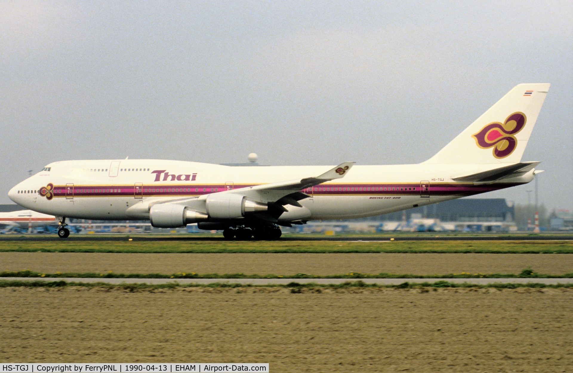 HS-TGJ, 1990 Boeing 747-4D7 C/N 24459, Thai B744 taking-off