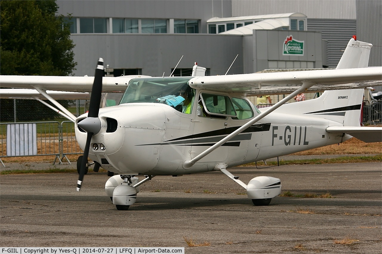 F-GIIL, Reims F172N Skyhawk C/N 172-72705, Reims F172N Skyhawk, Guiscriff airfield (LFES) open day 2014