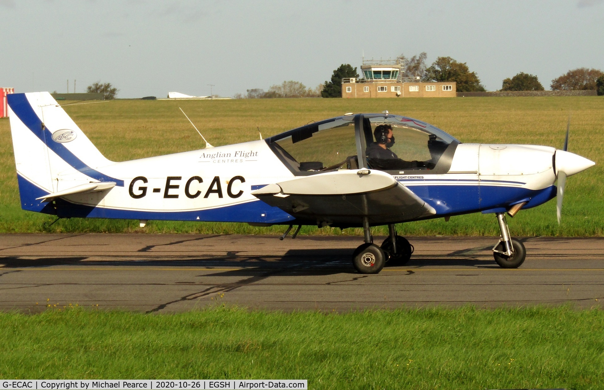 G-ECAC, 2007 Robin R-2120U Alpha C/N 120T-0001, Departing to Cambridge (CBG) after a short visit.