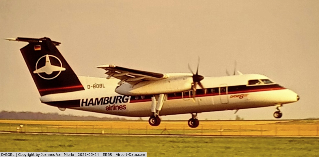 D-BOBL, 1990 De Havilland Canada DHC-8-102 Dash 8 C/N 225, Landing Brussels 25L scan/slide