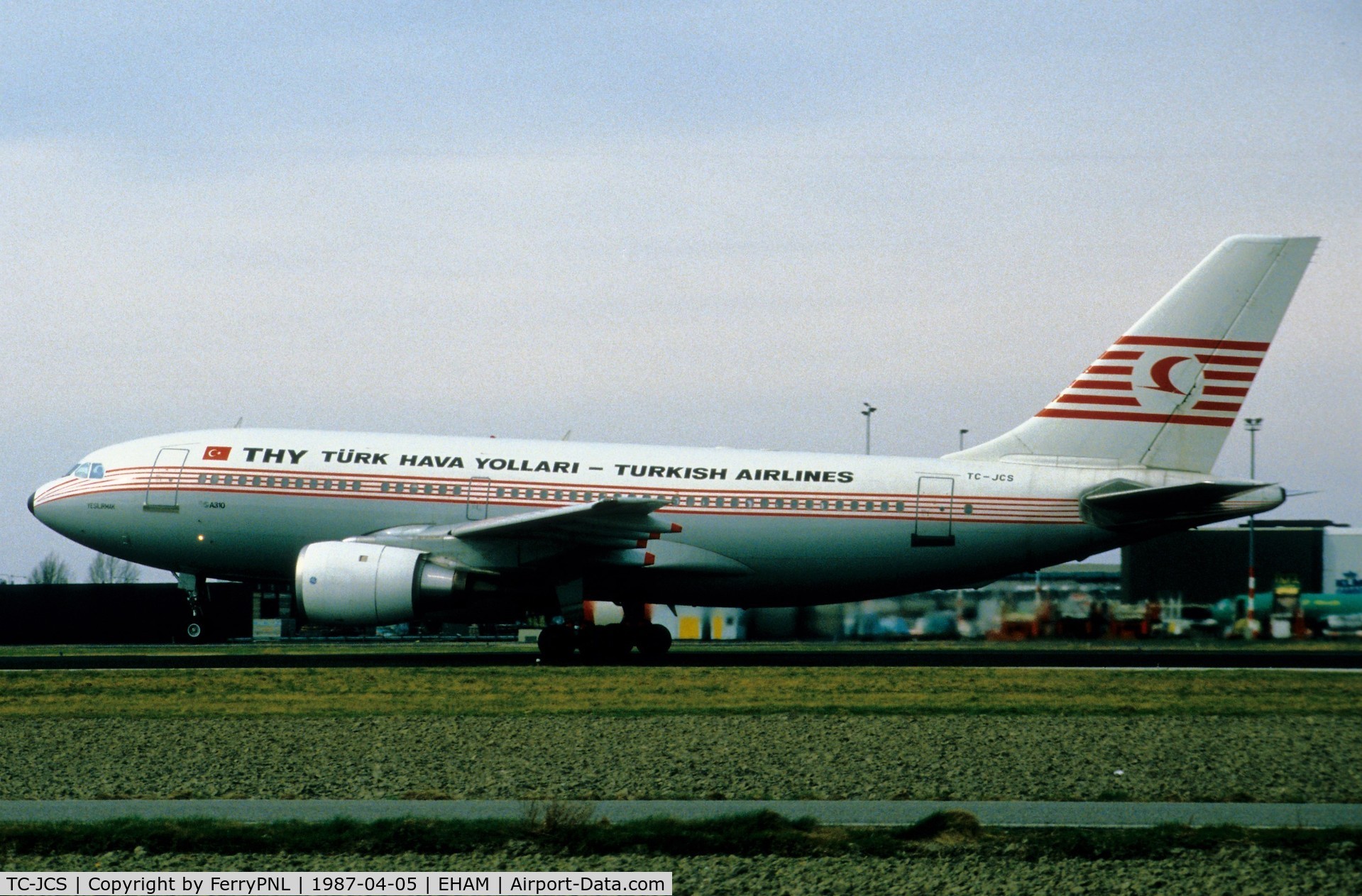 TC-JCS, 1986 Airbus A310-203 C/N 389, Take-off of Turkish A310