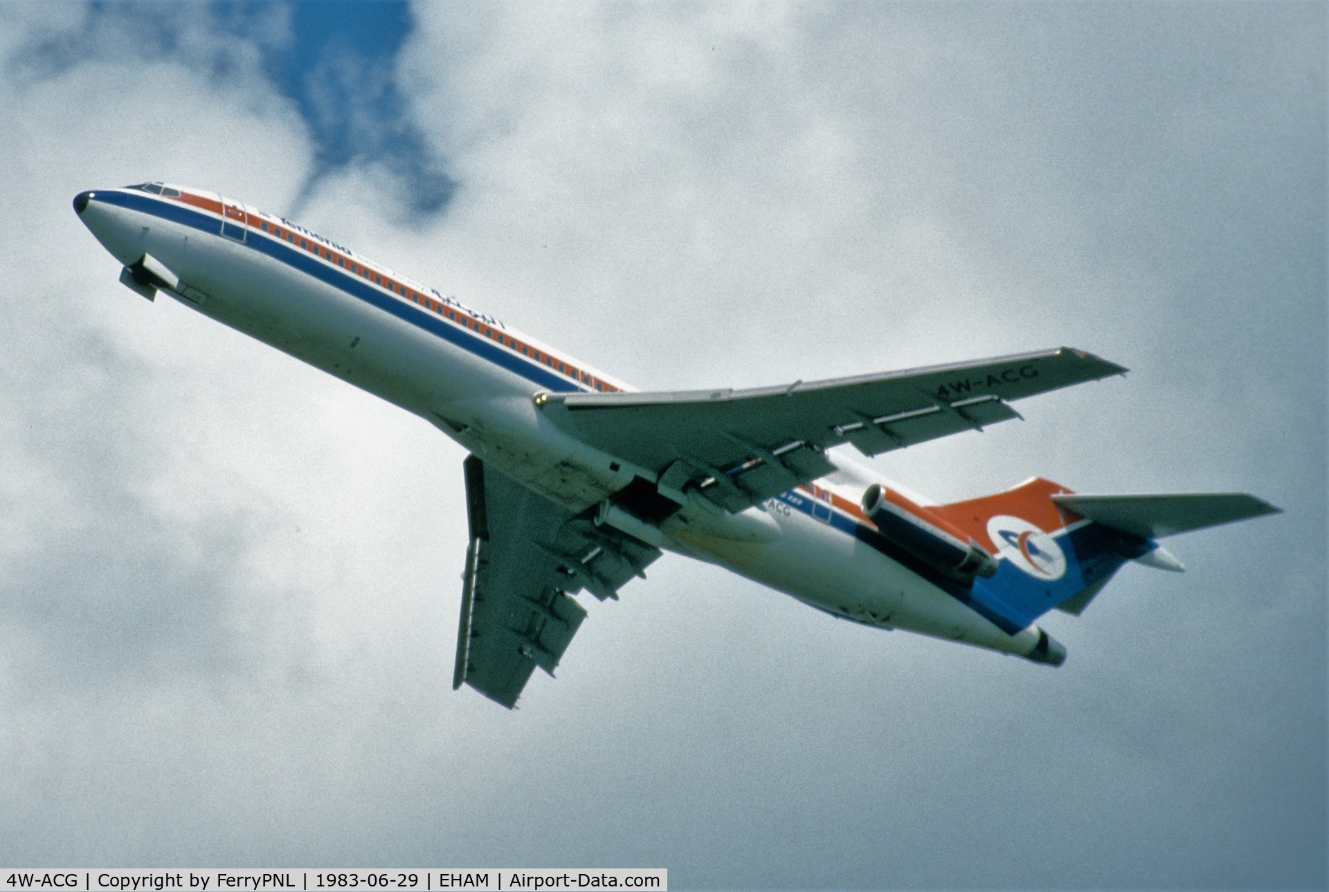 4W-ACG, 1979 Boeing 727-2N8 C/N 21845, Yemenia B727 taking-off