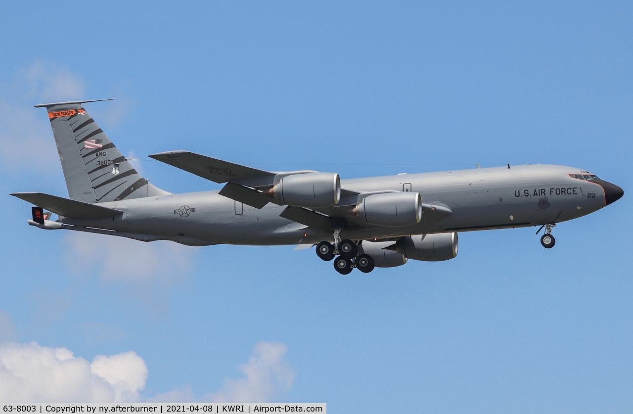 63-8003, 1963 Boeing KC-135R Stratotanker C/N 18620, TOPCAT4 working the pattern at McGuire AFB