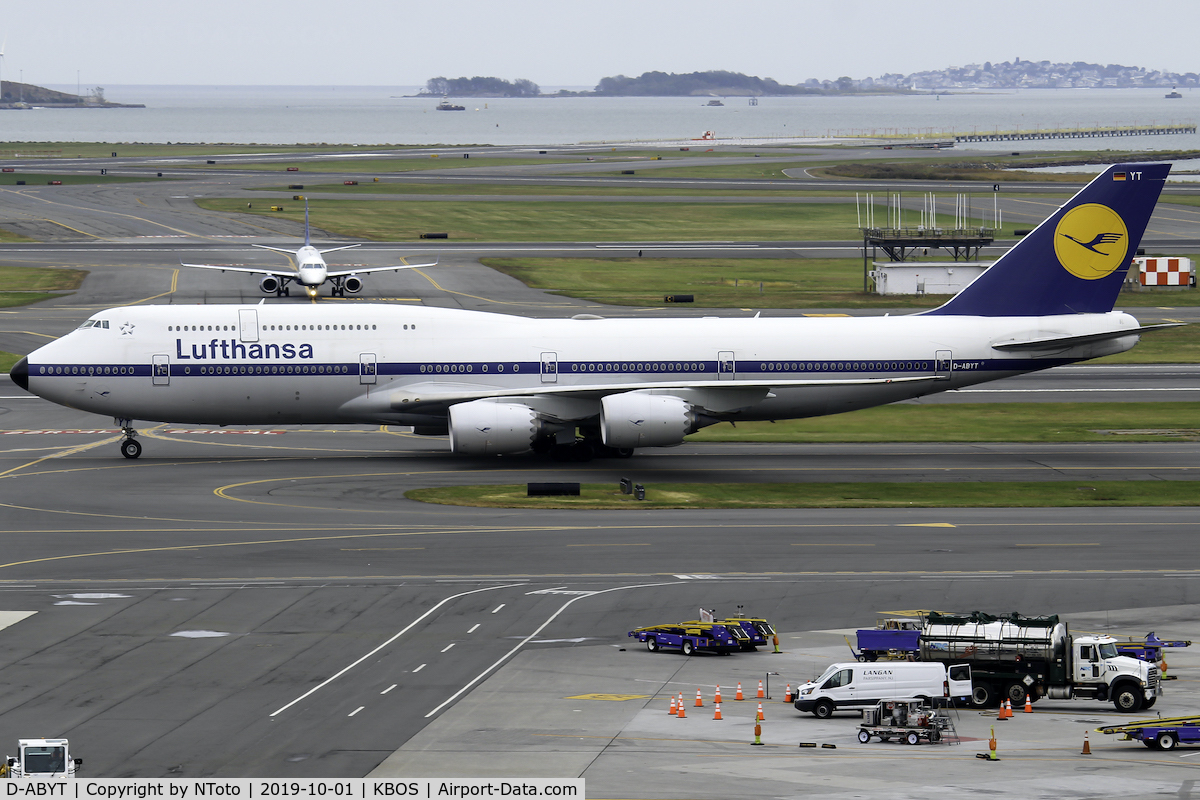 D-ABYT, 2015 Boeing 747-830 C/N 37844, Plane