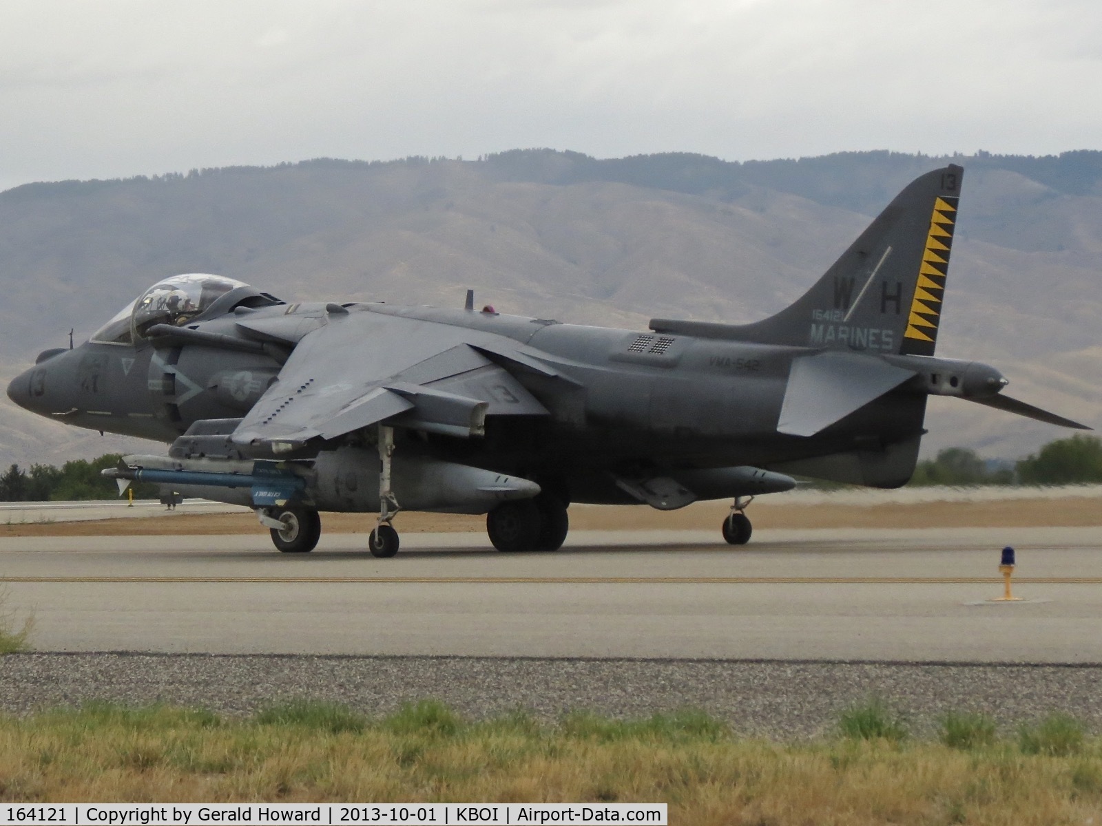 164121, McDonnell Douglas AV-8B Harrier II C/N 198, Taxiing on Foxtrot.