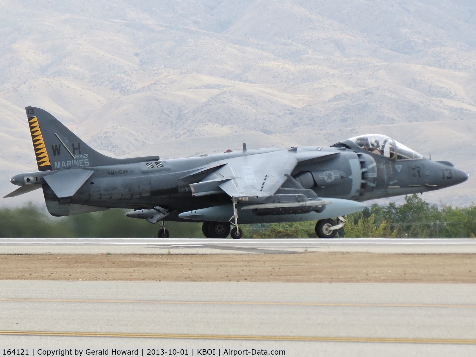 164121, McDonnell Douglas AV-8B Harrier II C/N 198, On RWY 10R.