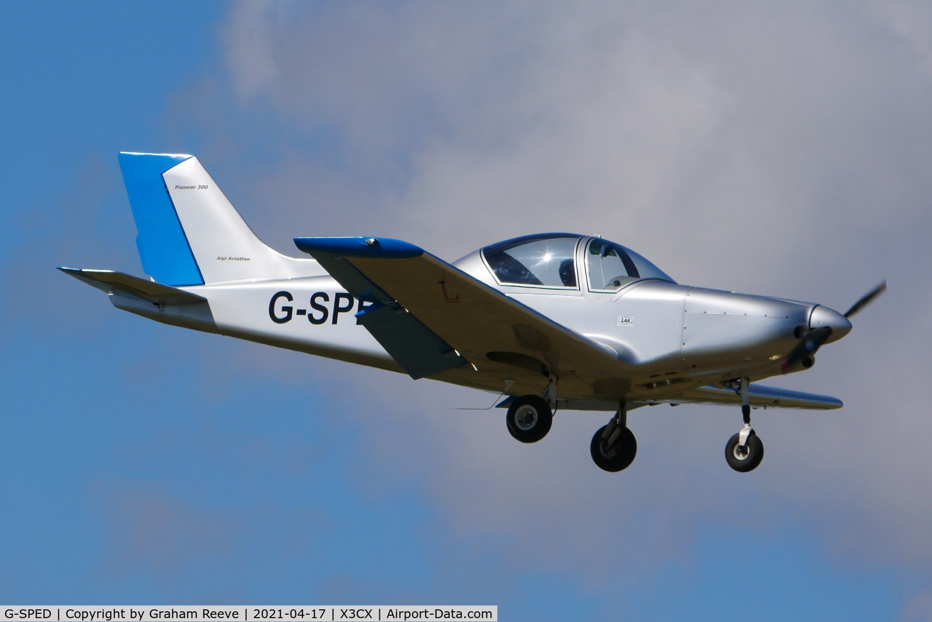 G-SPED, 2008 Alpi Aviation Pioneer 300 C/N LAA 330-14797, Landing at Northrepps.